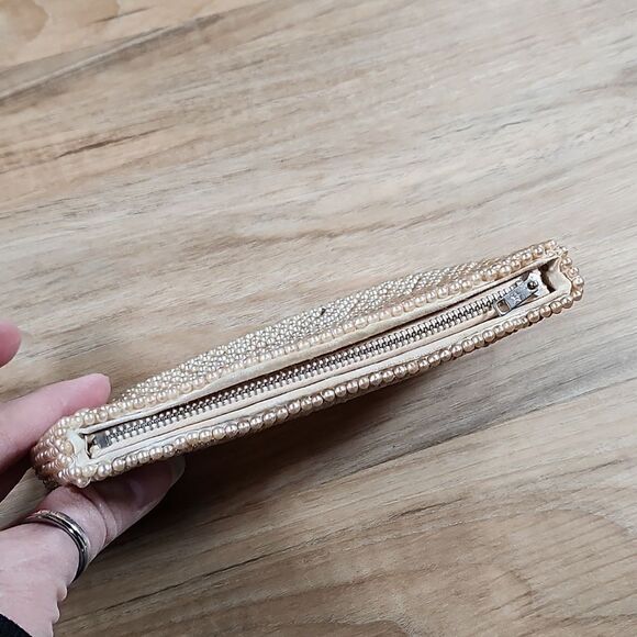 GUC Vintage Ivory Pearl Clutch Mini Zipper Bag - Picture 3 of 6